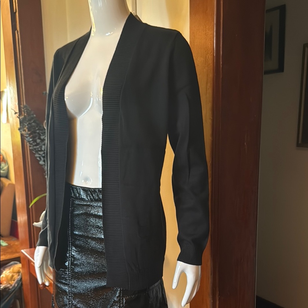 NWT northern reflections size small Women's Black Cardigan 💯 cotton